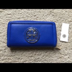 Tory Burch Amanda ZIP